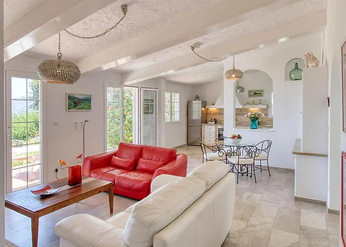 Casa Esther * El Paso